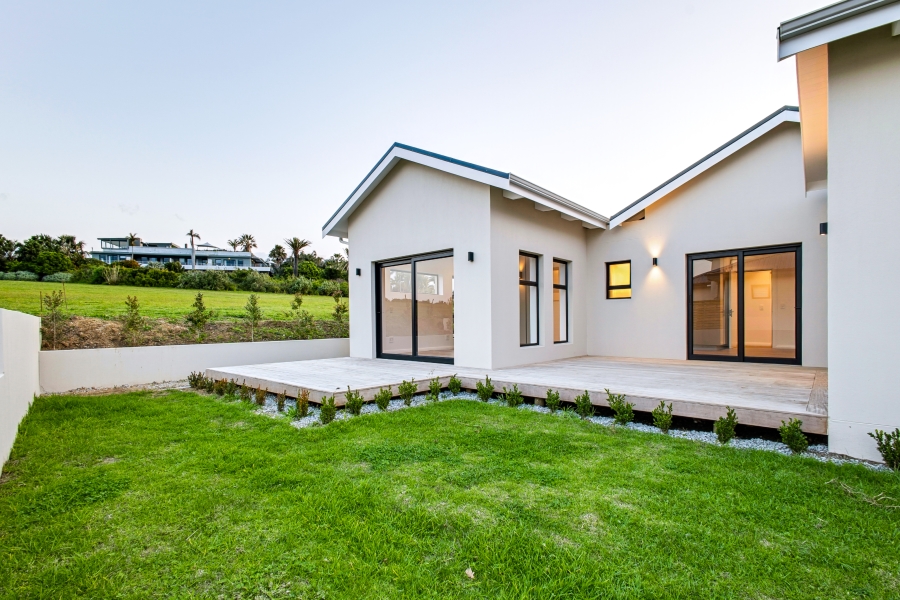 4 Bedroom Property for Sale in Baron View Western Cape
